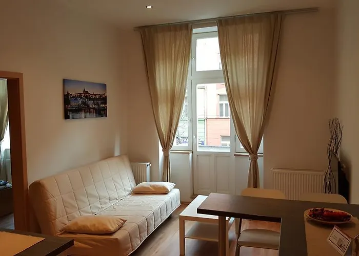 Apartamento Hugo Praga